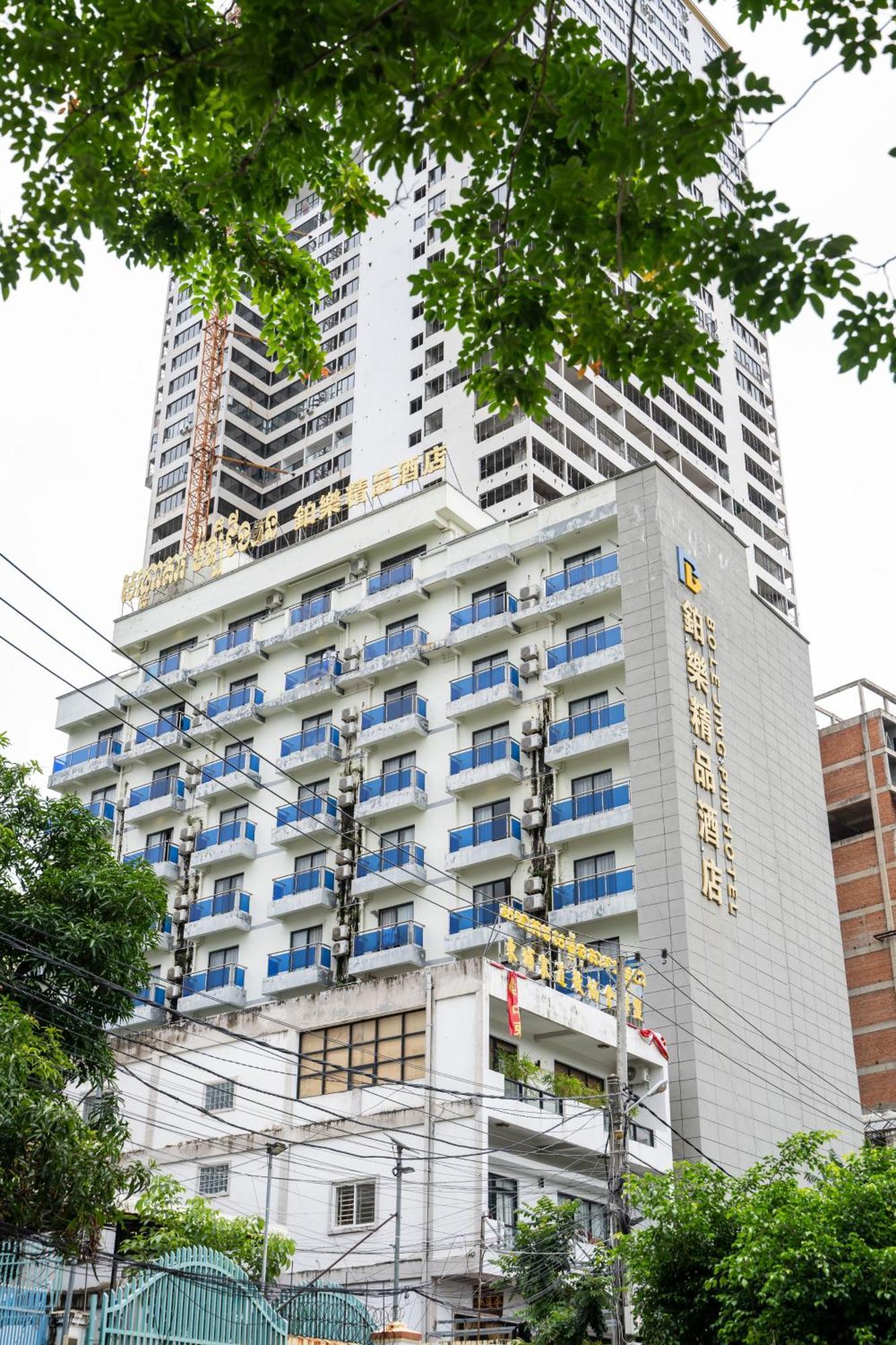 Bole Jing Pin Hotel シアヌークビル エクステリア 写真